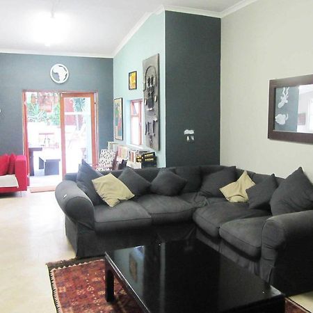 Observatory Backpackers Hostel Cape Town Exterior photo